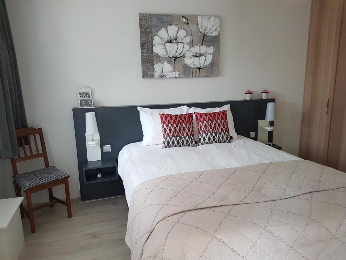 Bed and Breakfast Achter De Beukenboom Roden Esterno foto