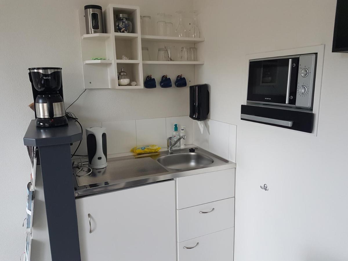 Bed and Breakfast Achter De Beukenboom Roden Esterno foto