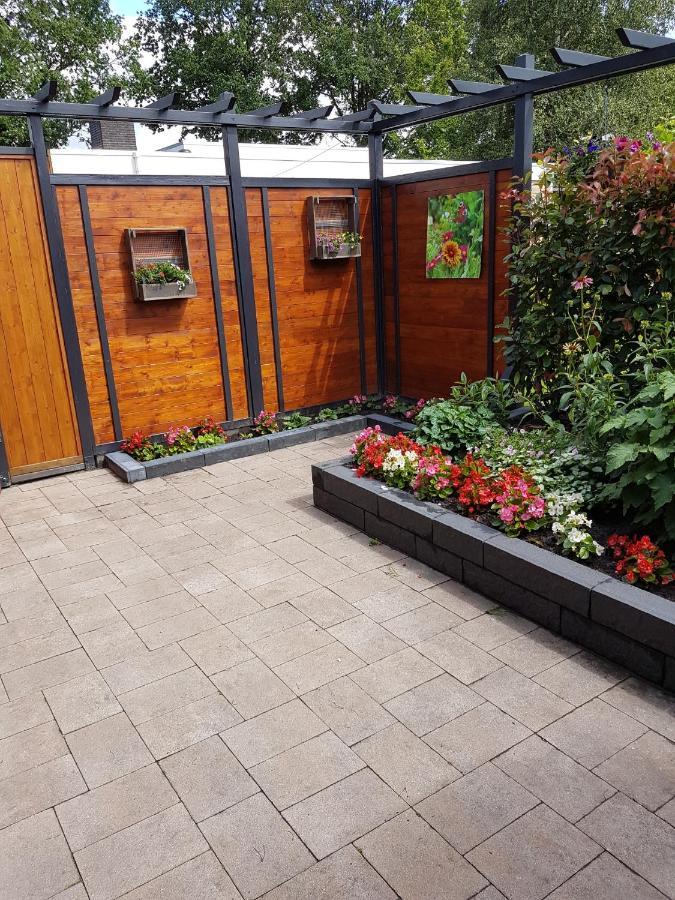Bed and Breakfast Achter De Beukenboom Roden Esterno foto